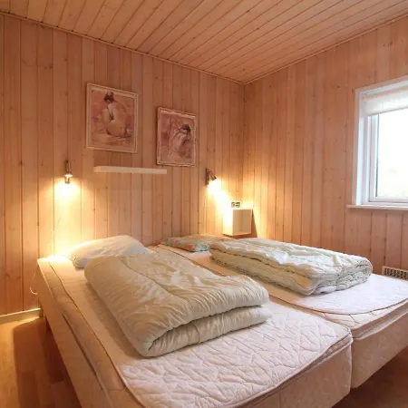 Holiday home Swen - 1-3km From The Sea In Nw Jutland By Interhome
